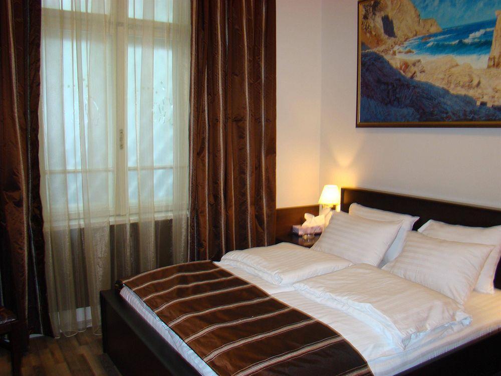 סופיה Hotel & Restaurant The House מראה חיצוני תמונה