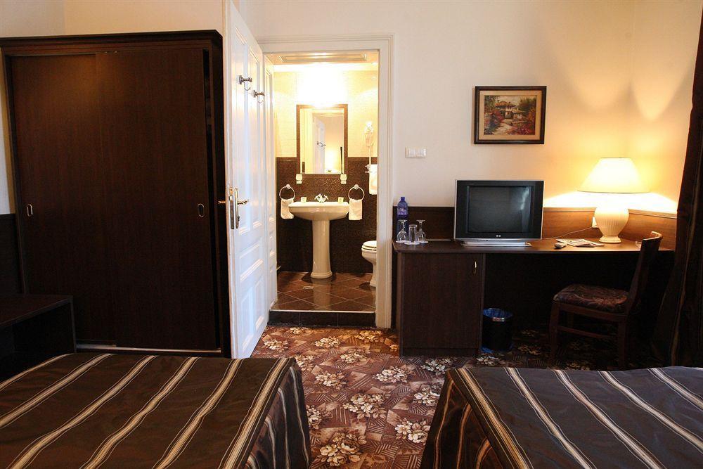 סופיה Hotel & Restaurant The House מראה חיצוני תמונה